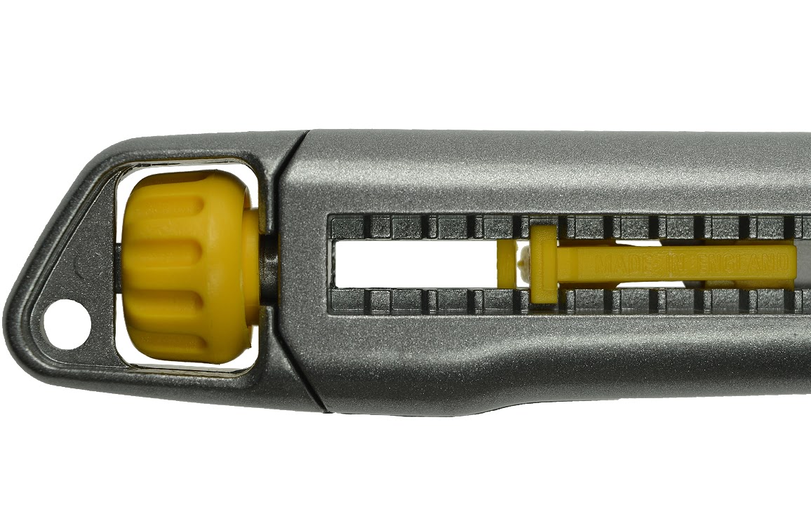 Stanley afbreekmes interlock 18mm afbreekmespunt nl